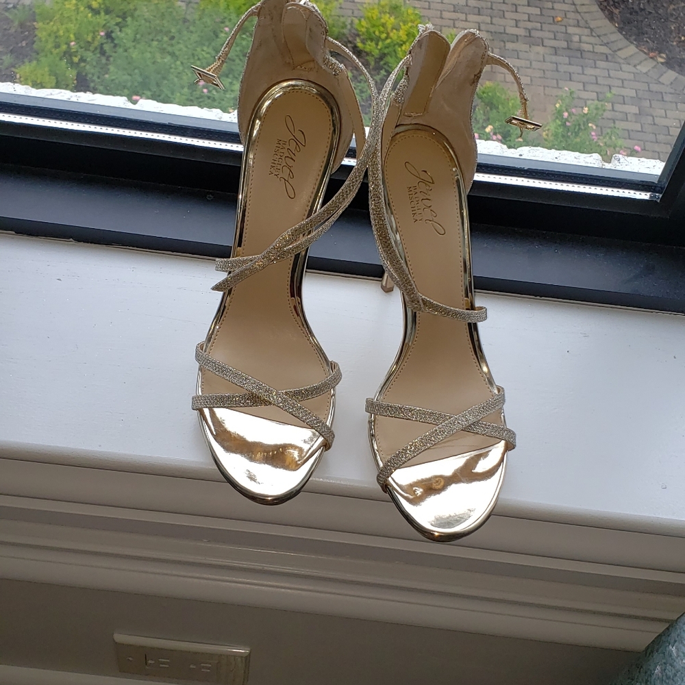 Badgley Mischka Gold Shoes.